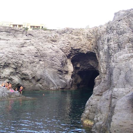 Готель Il Lentischio Cala Sapone Екстер'єр фото