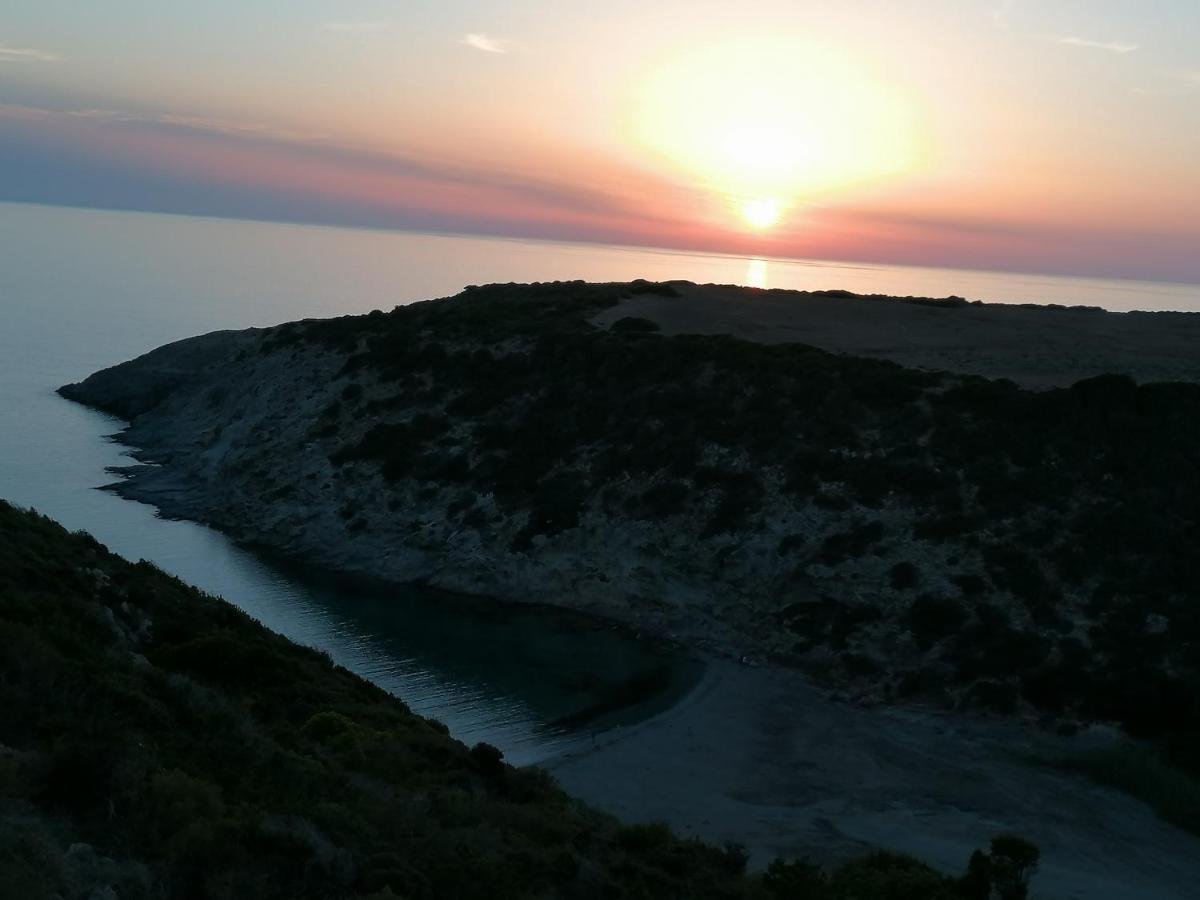Готель Il Lentischio Cala Sapone Екстер'єр фото