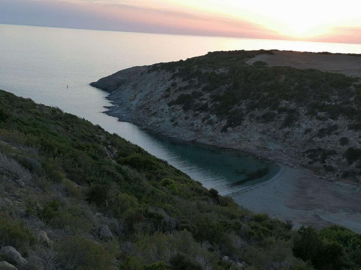 Готель Il Lentischio Cala Sapone Екстер'єр фото